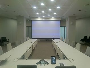  (Oval meeting room in Skolkovo)